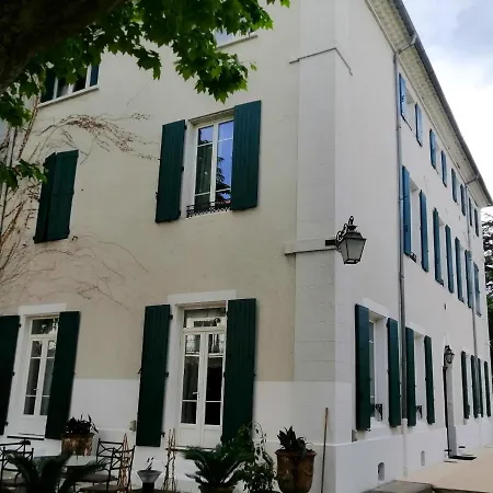 Bed & Breakfast Les Jardins De La Fontaine Alès