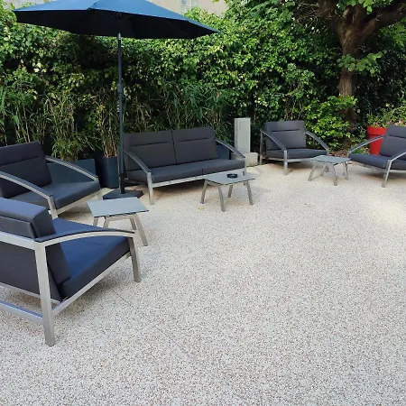 Les Jardins De La Fontaine Bed & Breakfast Alès