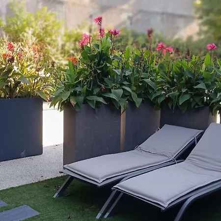 Les Jardins De La Fontaine Bed & Breakfast