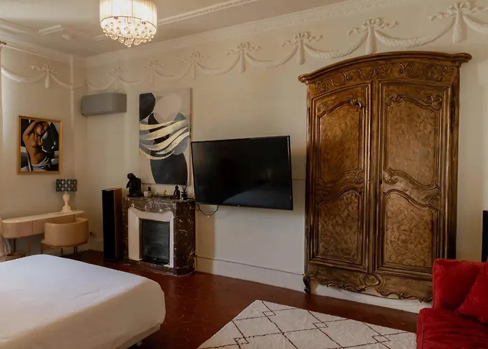 Bed & Breakfast Les Jardins De La Fontaine Ales